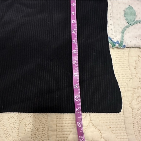 Structured ribbed black sleeveless crop tank women size large - Picture 5 of 5